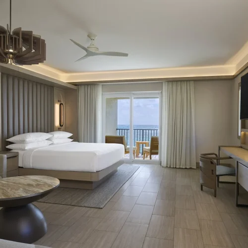 019_rm2044_1bdrm_Corner_Bedroom_SXMDM_6955_1