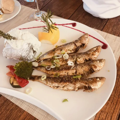 18lavhw0rwnv5oubjy0yzbd26jia (1)