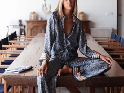 DAHLIAetRENEENavy1_600x