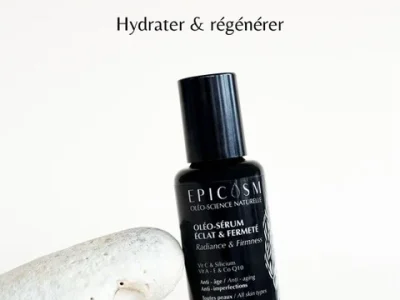 L’heure de la rentrée a sonné !Et pour un retour tout en douceur, voici nos 3 essentiels à glisser dans votre routine quotidienne - Étape 1 - nettoyer et démaqui (2)