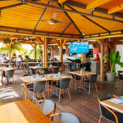 OK3-COUPER BAS DE LA PHOTO POUR ENLEVER LES TABLE COUPEES DU BAS