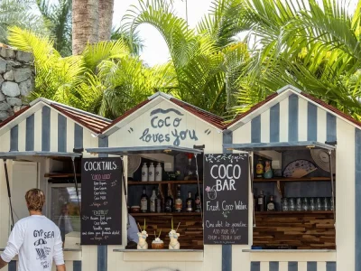 R6__2921_RAWFIXED - Gyp Sea Beach, Nov. 25 — ©Kenzo Khan, stbarthpicture_websize