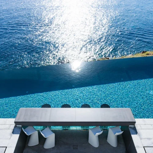 Villa Axel Rock - ©DianeCoriat-01 - Premier Properties - terrace, table, pool