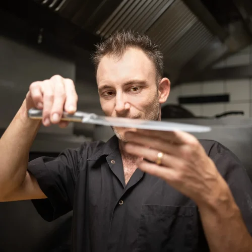 dh3ieh3tht38q477ybd6cfqezzjz (1)