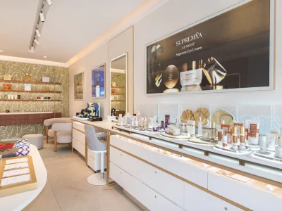 hugo allard © Sisley boutique-12