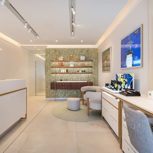 hugo allard © Sisley boutique-3